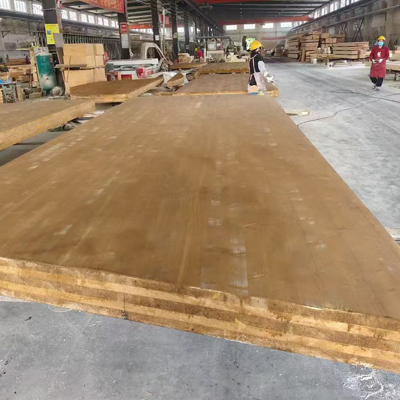 Gran Industrielle CLT-paneler